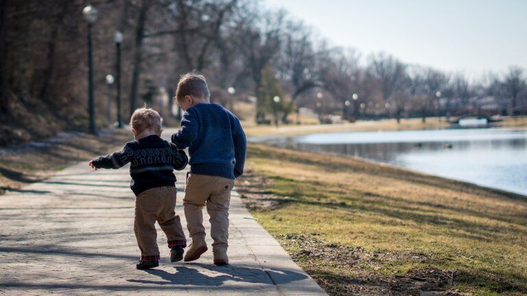 Niños con Miedo a Salir a Pasear | Psicología Infantil Sevilla