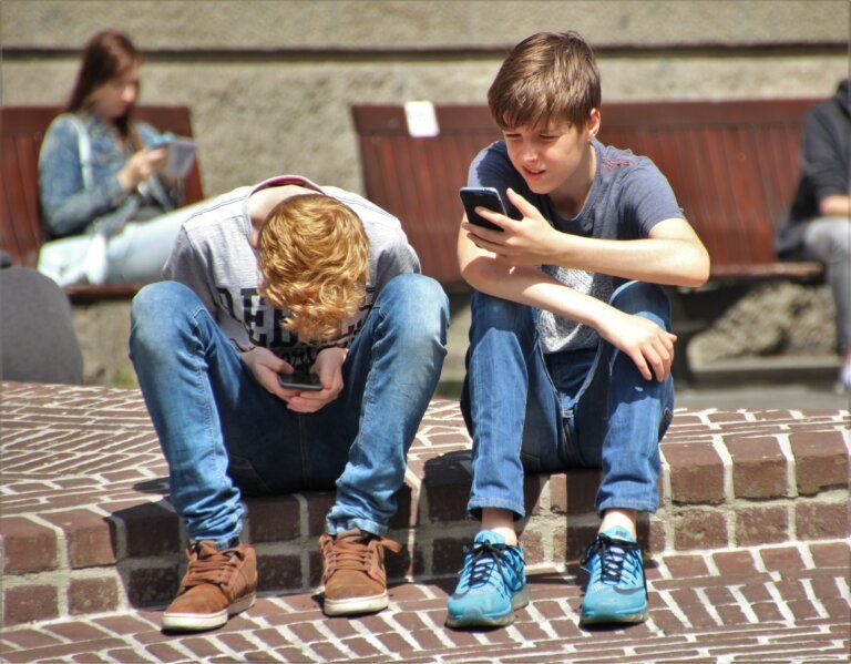 7 Razones para no dar Smartphones a los Niños
