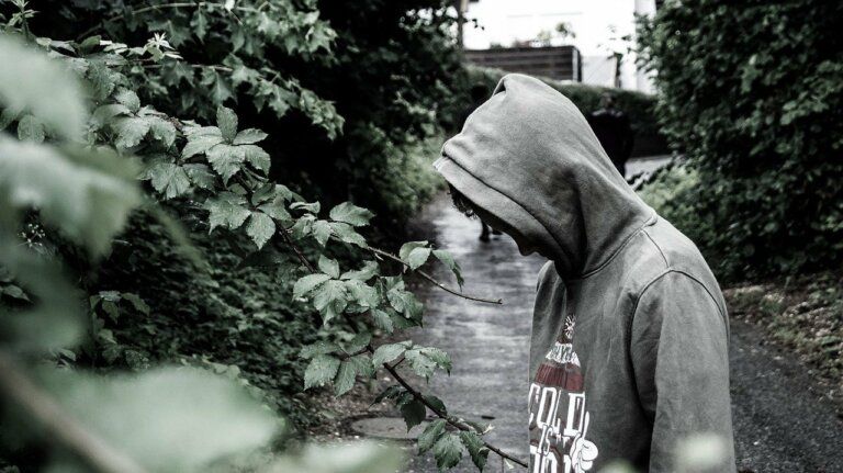 Cuándo Consultar al Psicólogo en Adolescencia | Neuría